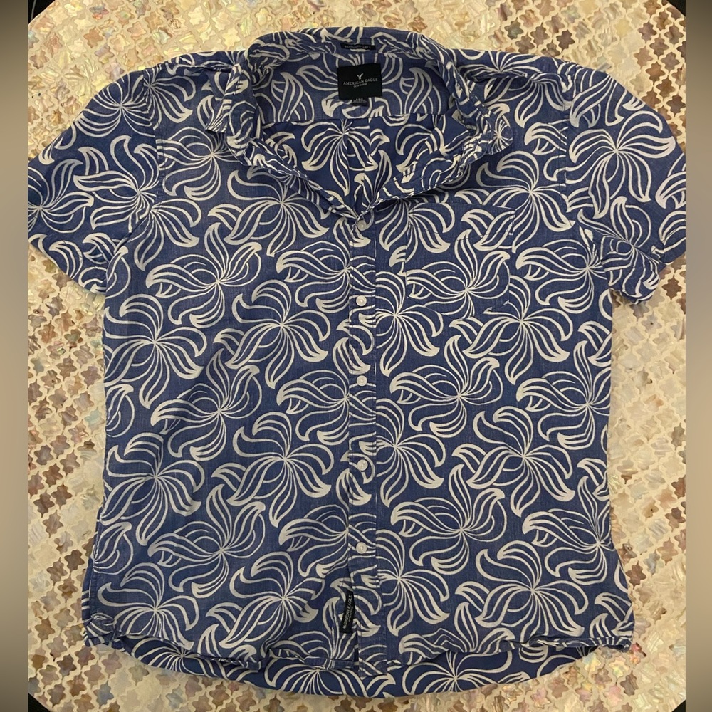 AE Button-Front Short Sleeve Shirt- Size L